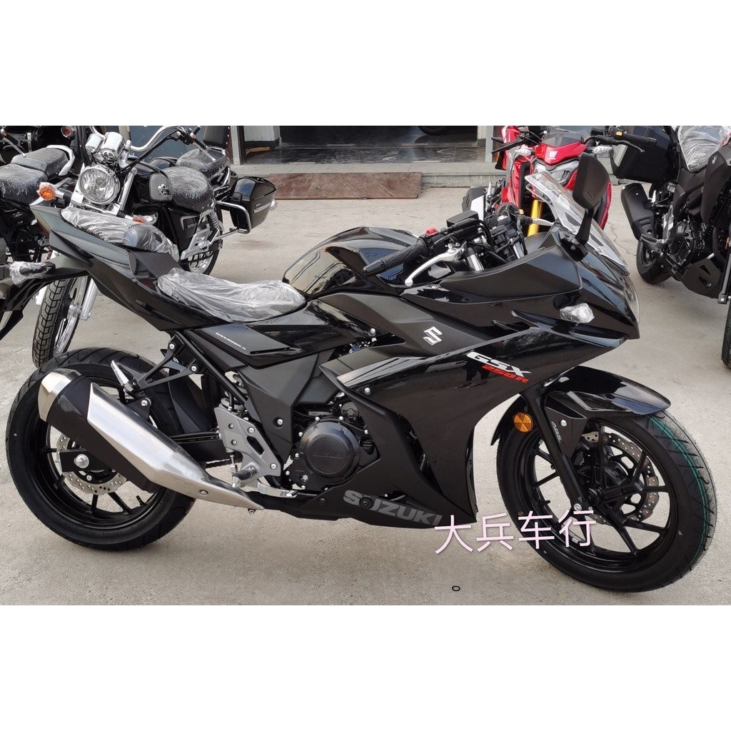 รถจักรยานยนต์ GSX250 ที่มีในสต็อก รถจักรยานยนต์ GSX250 National IV EFI พร้อมสำหรับการทะเบียน รถจักรยานยนต์สองสูบ