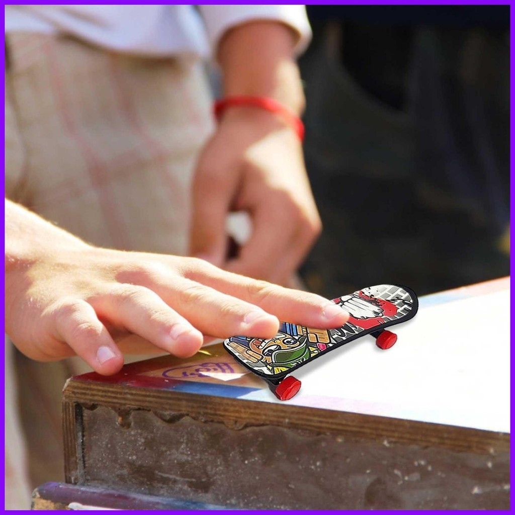 ของเล่นสเก็ตบอร์ดนิ้วมือ Chic Finger สเก็ตบอร์ดสาหรับเด็ก Mini สเก็ตบอร์ด Fingerboards ของเล่นนิ้วมือชุดของขวัญสาหรับ noath