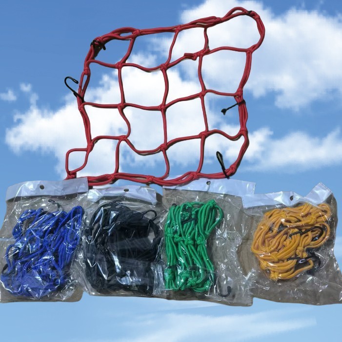 กรอบจักรยานด้านหลังพร้อมปกและกระเป๋า สายคล้องยืดหยุ่น กระเป๋าสำรองและหมวกกันน็อค