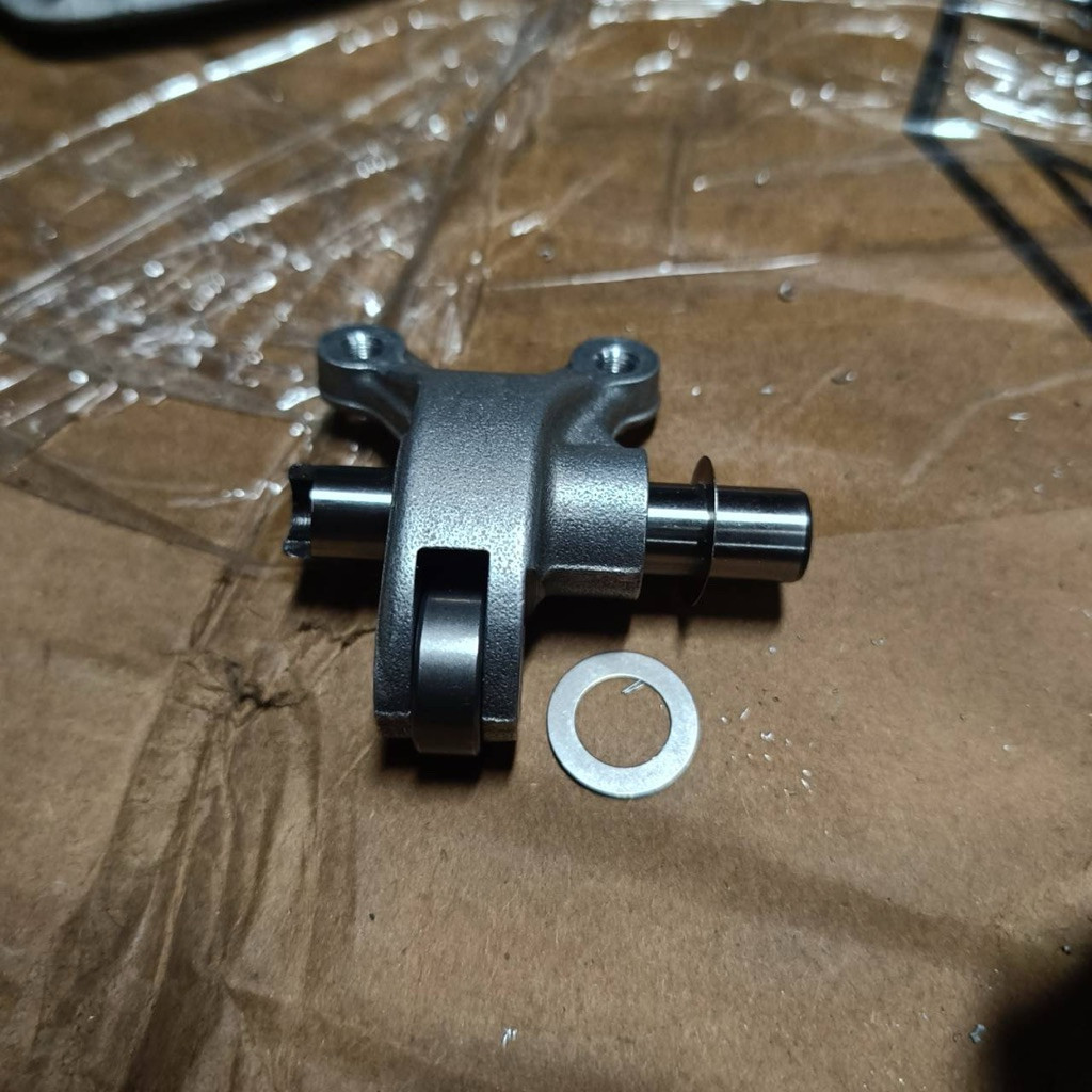 แหวนรองแกนกระเดื่องรูใน10 มิล2 และ 4 วาล์ว 01 และ 02