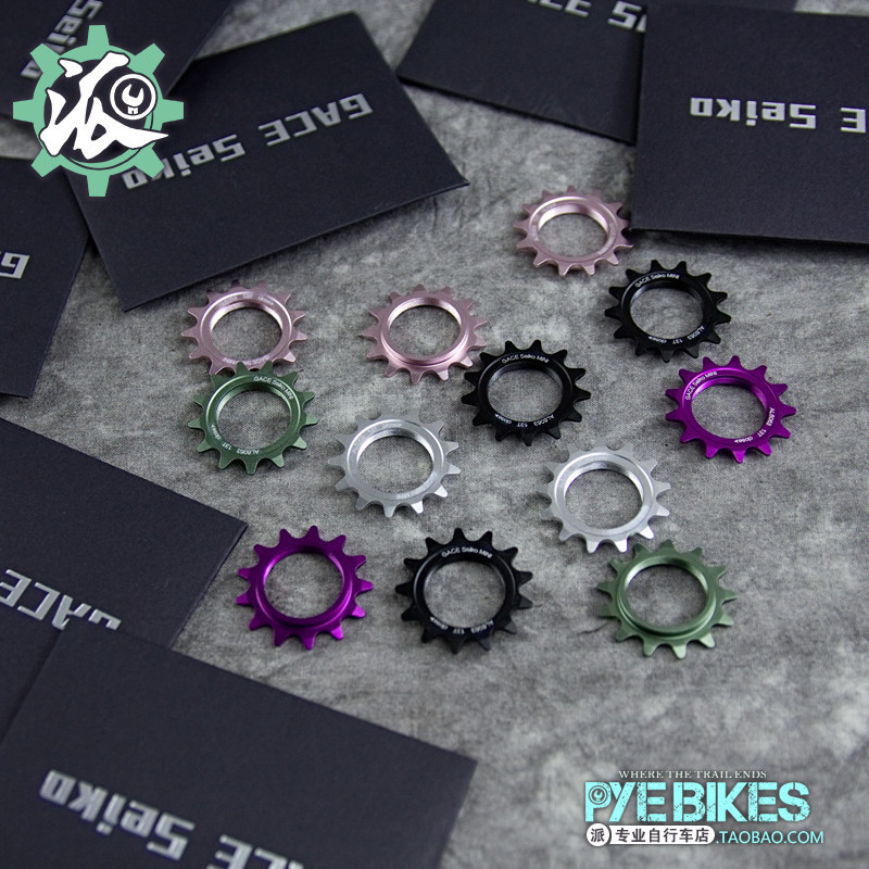 อุปกรณ์ขี่จักรยานพวงกุญแจจี้มู่เล่จี้กระเป๋าเป้สะพายหลังอุปกรณ์เสริมจักรยานสร้างสรรค์เล่นชิ้น