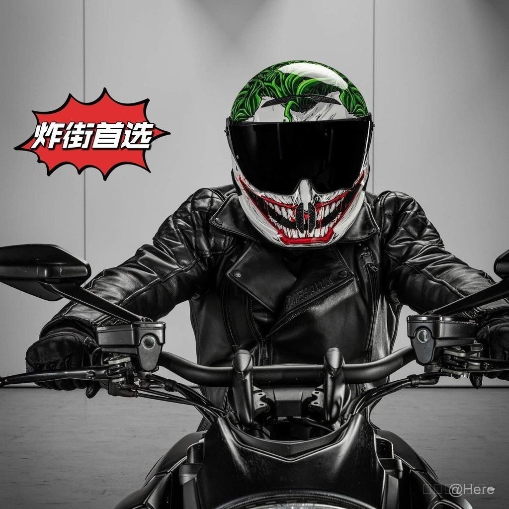 หมวกกันน็อครุ่นโรร็อก สำหรับมอเตอร์ไซค์และจักรยานแบบเต็มใบ มาพร้อมโครงสร้างคาร์บอนไฟเบอร์