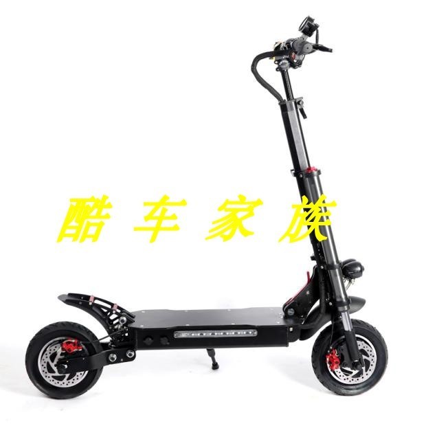 สกู๊ตเตอร์ไฟฟ้าหรูหรา ขนาด 33 และ 37 ซม ใช้พลังงานจากแบตเตอรี่ลิเธียม เหมาะสำหรับพื้นที่สระว่ายน้ำหรือเป็นพาหนะสไตล์หรูหรา