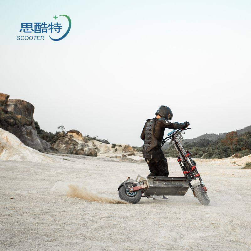 สกู๊ตเตอร์ไฟฟ้า X7 พับได้ พลังงานสูง 8000W สำหรับทั้งนอกและในเมือง