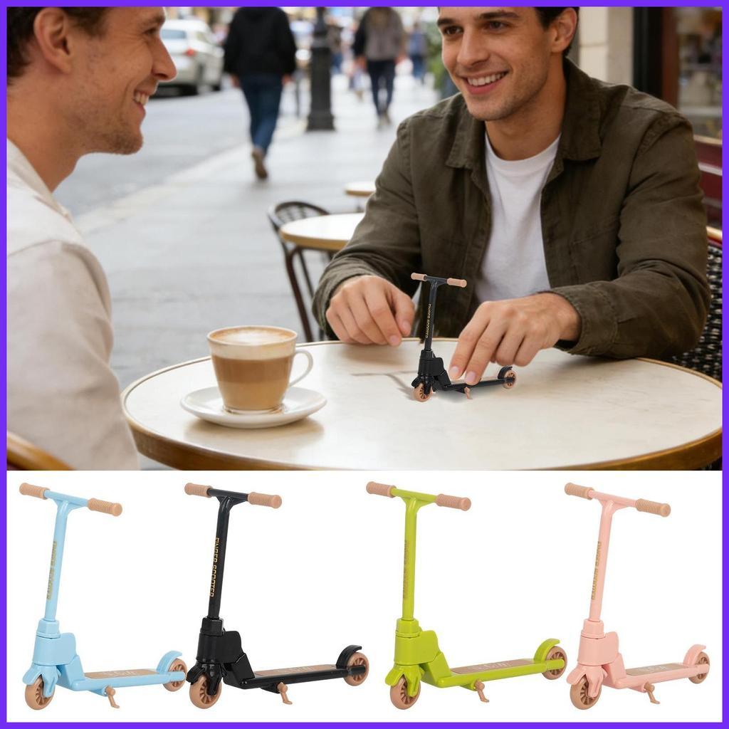 ของเล่น สกู๊ตเตอร์สองล้อพับได้สนุกโต๊ะ แกดเจ็ต ลื่นโต๊ะของเล่นสาหรับเด็กมือออกกาลังกายความบันเทิงปาร์ตี้ voijeth